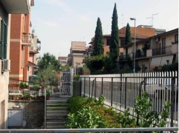 appartamento in vendita a Roma in zona Ponte Mammolo