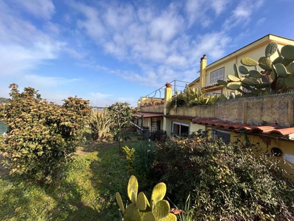 villa in vendita a Roma in zona Prima Porta