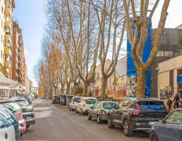 appartamento in vendita a Roma in zona Ostiense