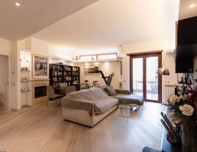appartamento in vendita a Roma in zona Della Vittoria