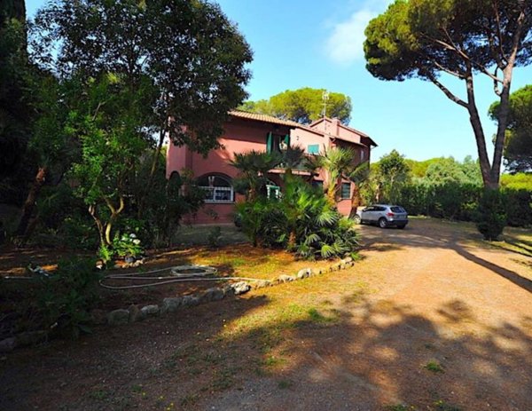 casa indipendente in vendita a Roma in zona Castel di Leva