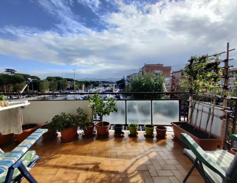 appartamento in vendita a Roma in zona Cinecittà