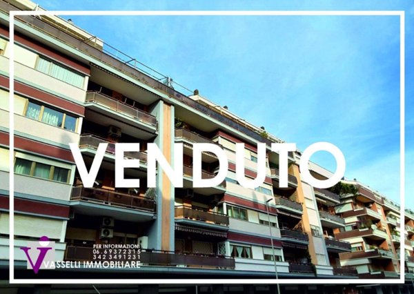 appartamento in vendita a Roma in zona Ostia