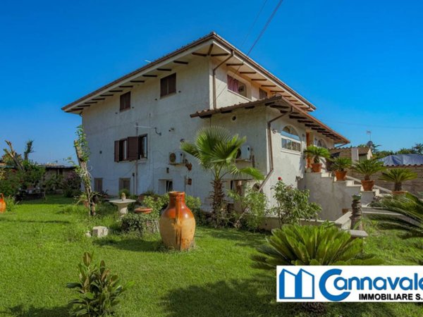 casa indipendente in vendita a Roma in zona Infernetto
