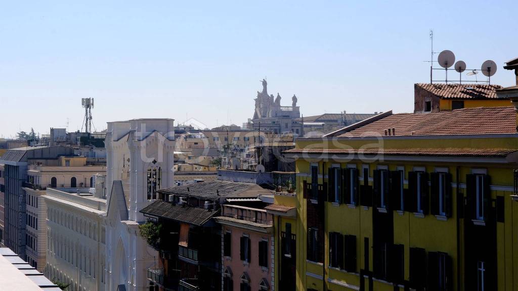 appartamento in vendita a Roma in zona Esquilino