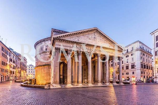 appartamento in vendita a Roma in zona Parione/Sant'Eustachio