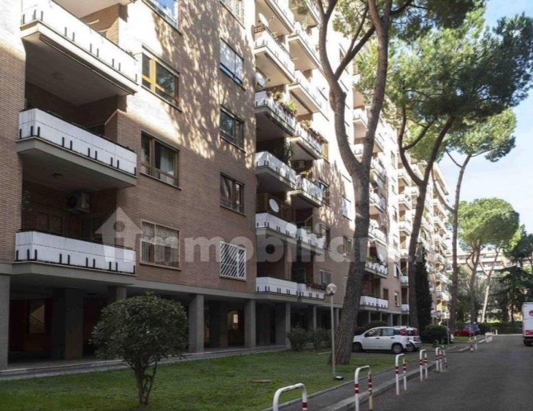 appartamento in vendita a Roma in zona Osteria del Curato