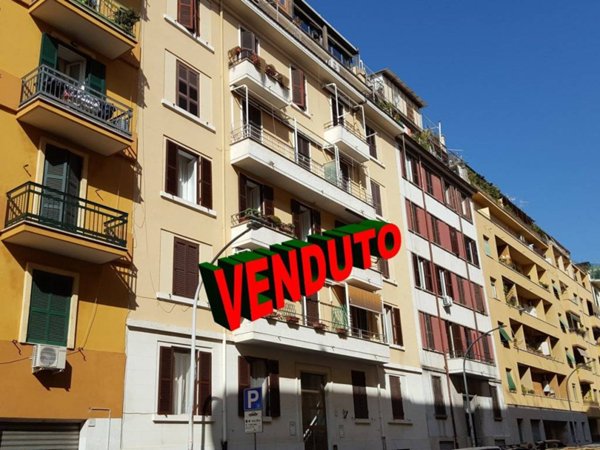 appartamento in vendita a Roma in zona Appio Latino