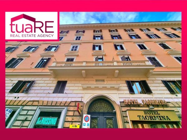 locale commerciale in vendita a Roma in zona Centro Storico