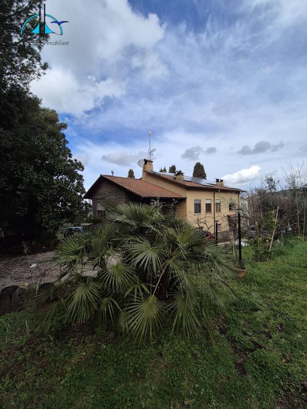 casa indipendente in vendita a Roma