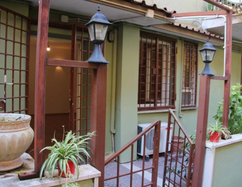 appartamento in vendita a Roma in zona Torre Angela
