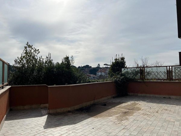 appartamento in vendita a Roma in zona Olgiata