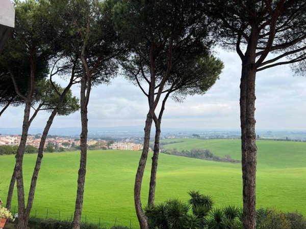 appartamento in vendita a Roma in zona Tor di Quinto