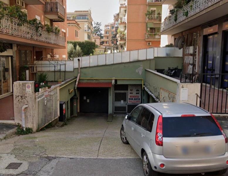 casa semindipendente in vendita a Roma in zona Appio Latino