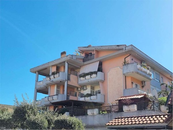 appartamento in vendita a Roma in zona Finocchio