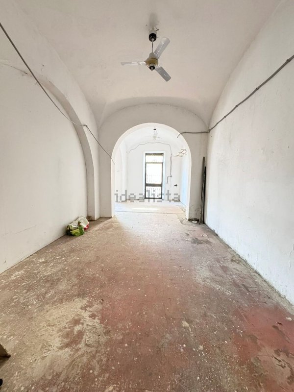 locale commerciale in vendita a Roma in zona Tiburtino