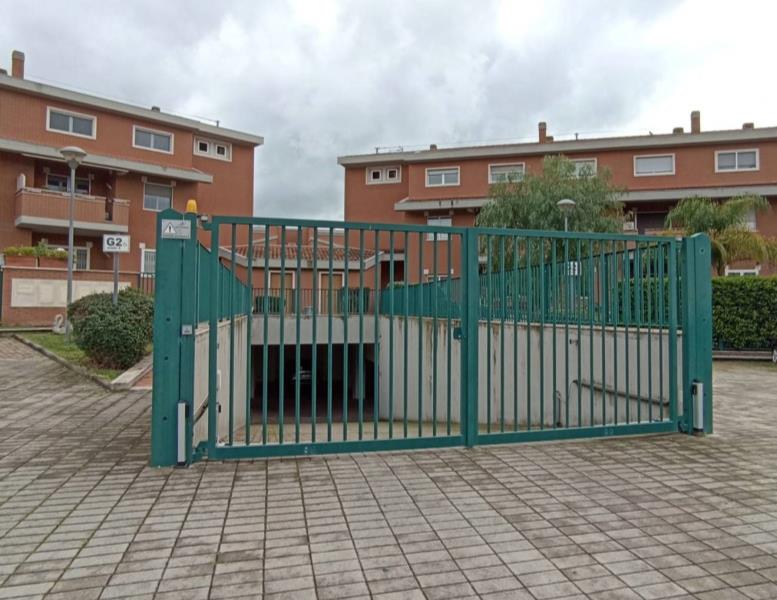 appartamento in vendita a Roma in zona Infernetto