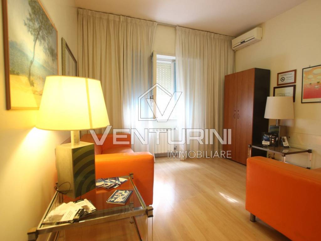 appartamento in vendita a Roma in zona Castel Fusano