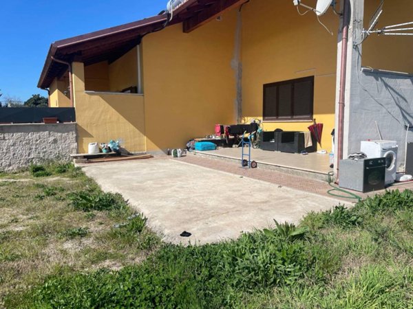 casa indipendente in vendita a Roma