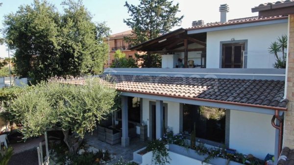 casa indipendente in vendita a Roma in zona Casalotti