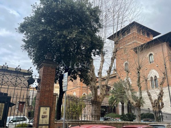 casa indipendente in vendita a Roma in zona Ludovisi/Sallustiano