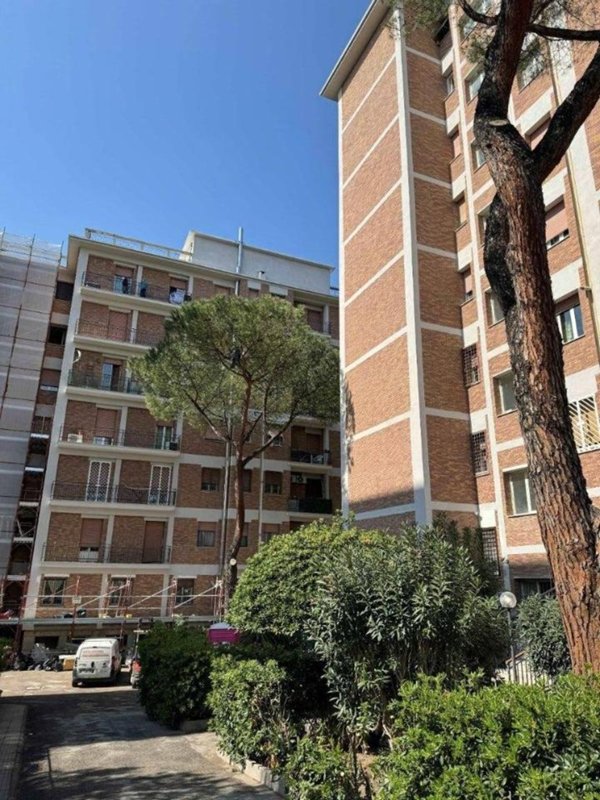 appartamento in vendita a Roma in zona Don Bosco