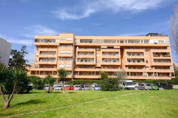 appartamento in vendita a Roma in zona Ardeatino