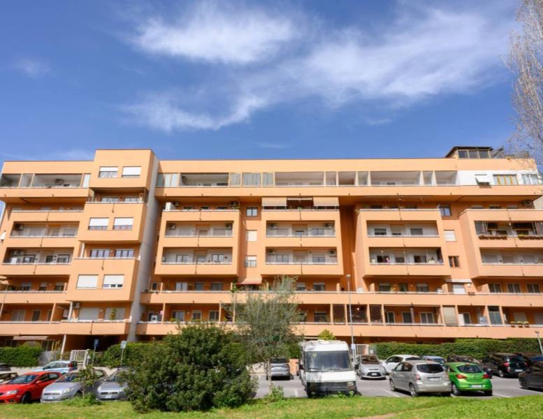 appartamento in vendita a Roma in zona Ardeatino