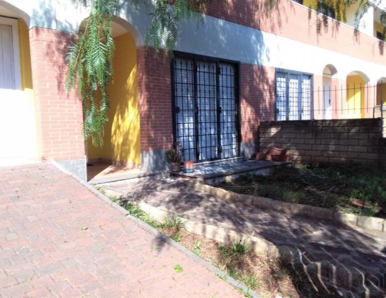 casa indipendente in vendita a Roma in zona Dragoncello