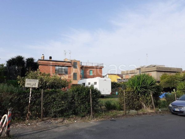 terreno edificabile in vendita a Roma in zona Acilia