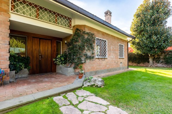 casa indipendente in vendita a Roma in zona La Giustiniana