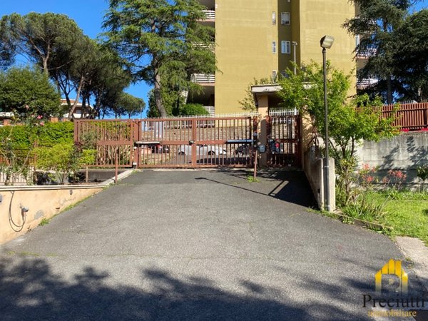 locale di sgombero in vendita a Roma
