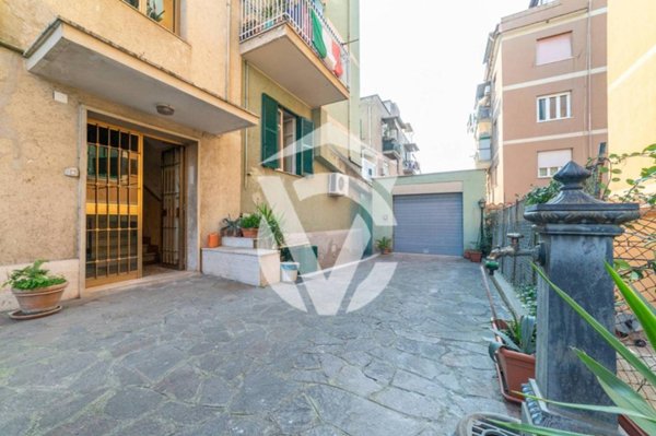 appartamento in vendita a Roma in zona Prenestino-Centocelle