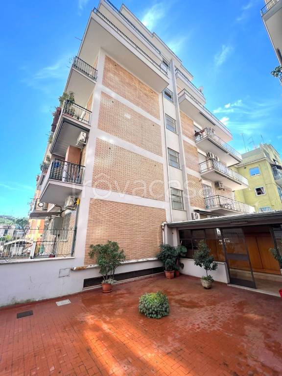 appartamento in vendita a Roma in zona Prenestino-Centocelle