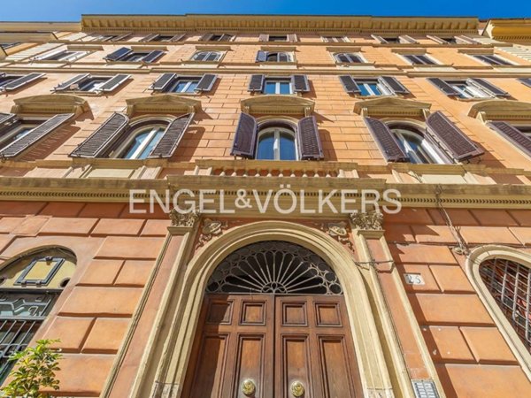 appartamento in vendita a Roma in zona Rione Borgo