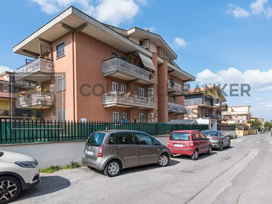 appartamento in vendita a Roma in zona Casal Morena