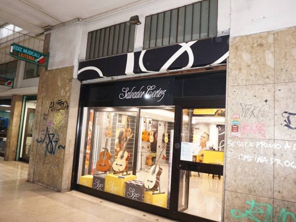 negozio in vendita a Roma in zona Collatino