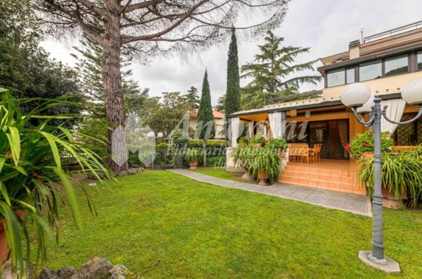 casa indipendente in vendita a Roma in zona Pinciano