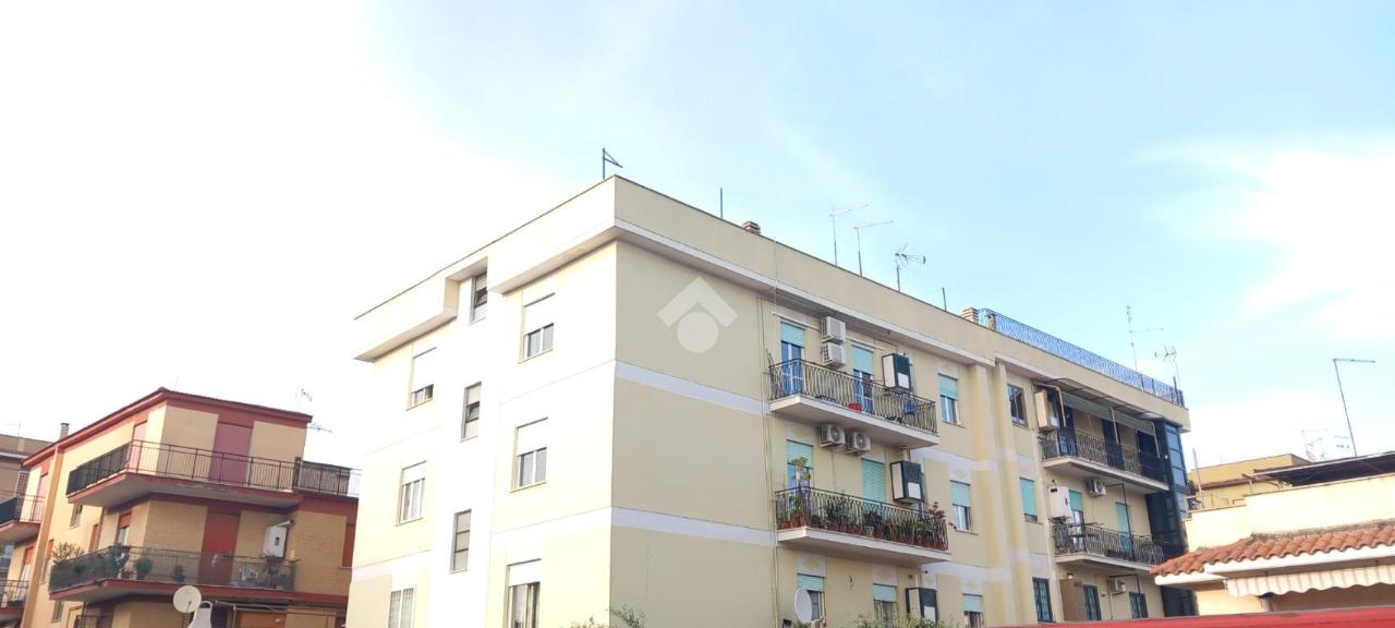 appartamento in vendita a Roma in zona Tor Vergata/Torrenova