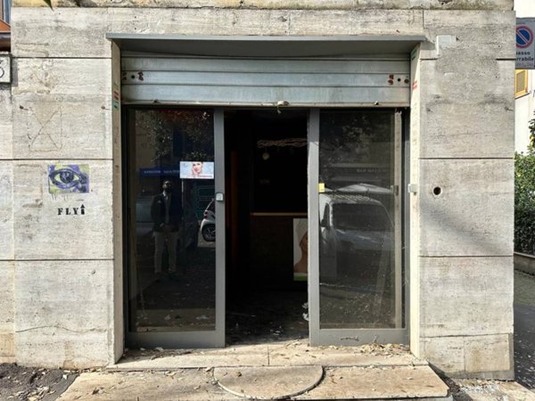 negozio in vendita a Roma in zona Prenestino-Centocelle