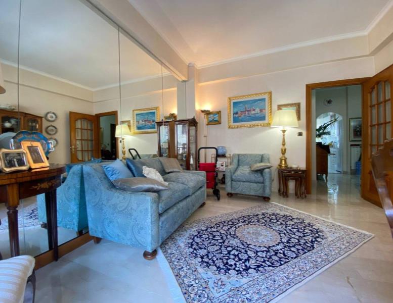 appartamento in vendita a Roma in zona Trastevere