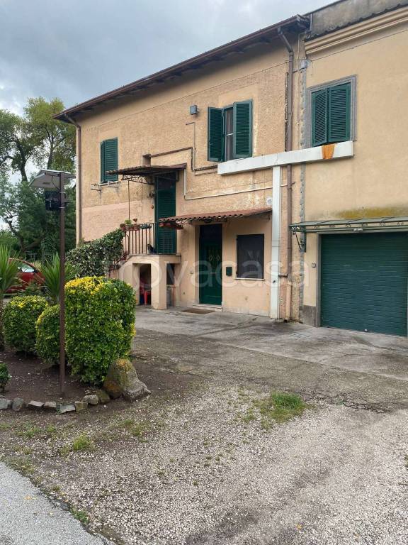 appartamento in vendita a Roma in zona Appio Claudio