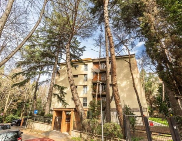 appartamento in vendita a Roma in zona EUR