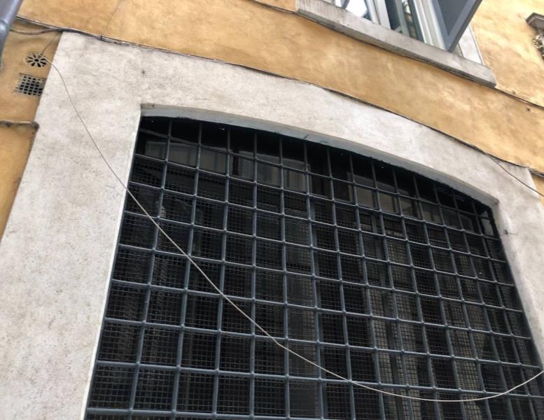 appartamento in vendita a Roma in zona Parione/Sant'Eustachio