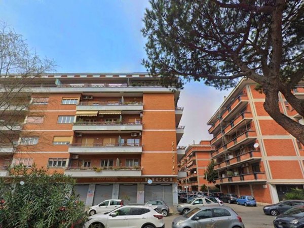 appartamento in vendita a Roma in zona Ostia
