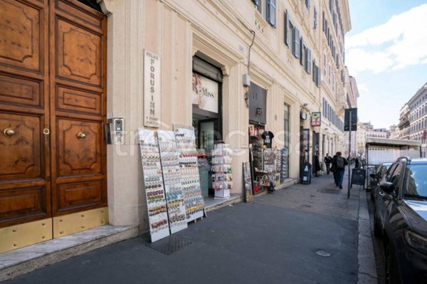 appartamento in vendita a Roma in zona Rione Monti/Campitelli