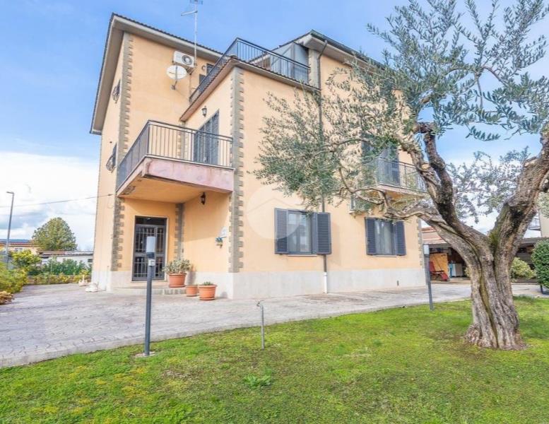 attico in vendita a Roma in zona Castelverde