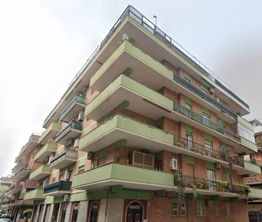 appartamento in vendita a Roma in zona Ostia