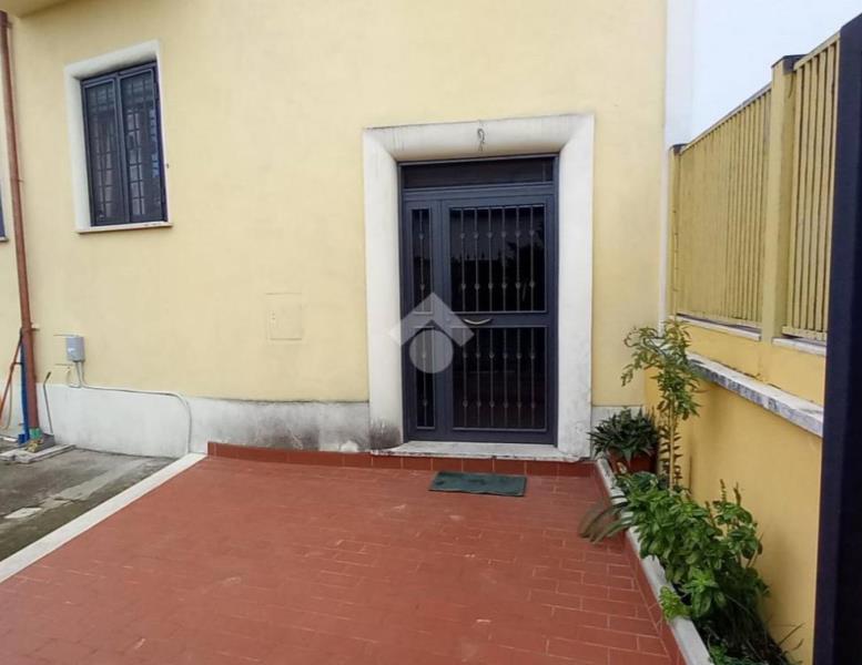 appartamento in vendita a Roma in zona Torre Angela