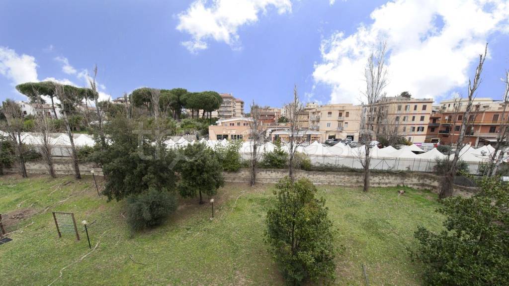 appartamento in vendita a Roma in zona Ponte Mammolo